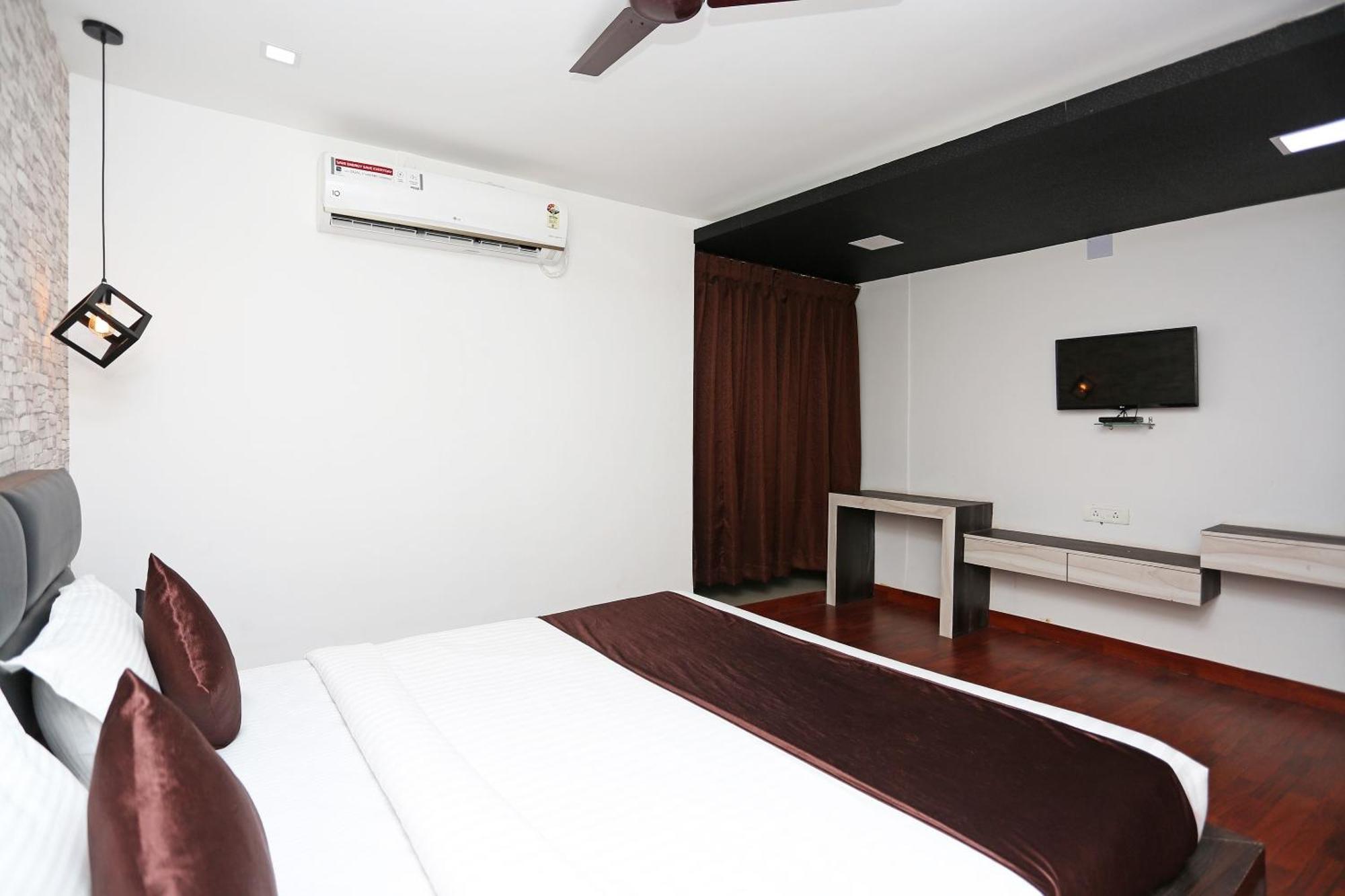 Super Capital O Sai Jagannath Hotel Khandagiri Luaran gambar